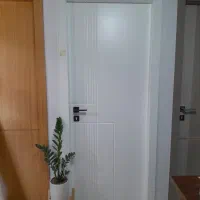 درب اتاق رنگ