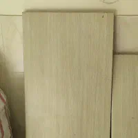 روی کابینت