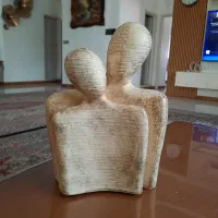 مجسمه دو تن