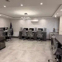 پشتیبانی خانم فروشگاه آنلاین