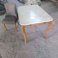 میز ناهارخوری