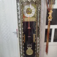 ساعت برنجی ایستاده
