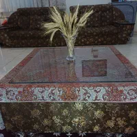 *مبل۷نفره ال با میز،پارچه اصل ترک براق طرح گلدار*