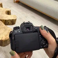 دوربین Canon 77d