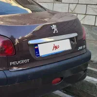 ۲۰۶ اس دی وی ۸