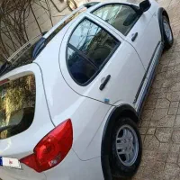 کوئیک R مدل 1402 بی رنگ