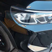 کارگر ماهر نقاشی اتومبیل