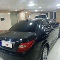 دنا پلاس 1402 بدون رنگ ،دارای صندلی گرمکن