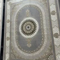 فرش قالی نگین رنگ‌بندی خاص%