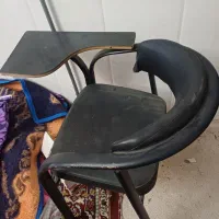 صندلی دسته دار چرمی