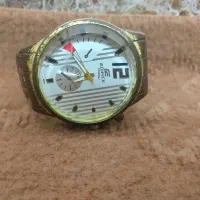 ساعت اوماکس