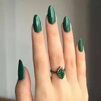 کاشت ناخن رایگان