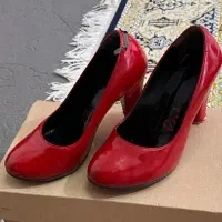 کفش پاشنه بلند