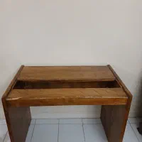 میز تحریر چوبی