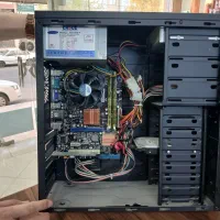 سیستم کامپیوتر خانگی بسیار تمیز