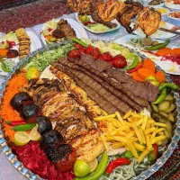 جذب نیروی جوان اقا در رستوران