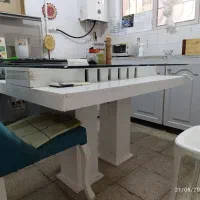 میز غذاخوری