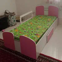 دو عدد تخت خواب