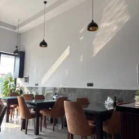 نیروی کارخانم و پیک اقا جهت کار در رستوران