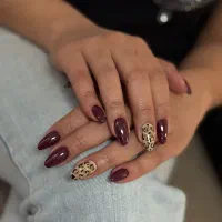 خدمات ناخن تخفیف ویژه  450ترمیم و کاشت شهرک‌غرب