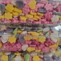 قند رنگی تزیینی با طعم لذیذ
