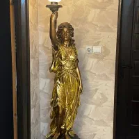 اباژور یا مجسمه