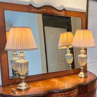 دوعدد آباژور کنارتختی