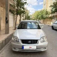 ورنا ۱۳۸۴موتور ۱۶۰۰ زیر قیمت بازار