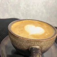 باریستا یا کمک باریستا خانم