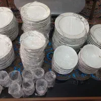 سرویس چینی ۲۴ نفره سالم و نو