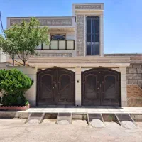 ویلایی لوکس دو واحد مجزا در زرقان