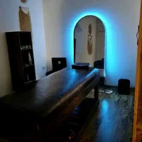 تخت چرمی ماساژ و تتو