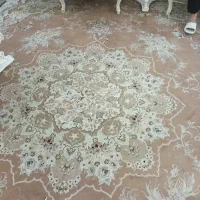 فرش گل برجسته فرهی وتلویزیون ۱۴ اینچ