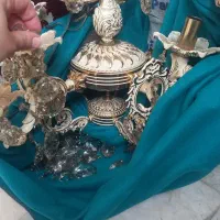 لوستر ۱۰شاخه سفیدطلایی سنگین همراه با لامپ