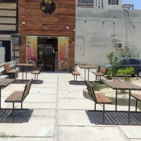 فروش مغازه تجاری و دو عدد سوئیت لاکچری مسکونی