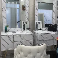 آیینه و‌کنسول