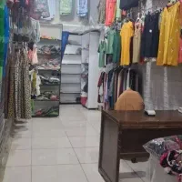 مغازه جمعه بازار با پاخور بالا