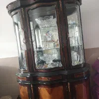 بوفه بسیار زیبا وسالم درحد نو