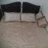 تخت دونفر ودو عددپاتختی واینه دراور