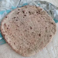 نان خانگی. آرد بومی