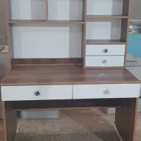 میز تحریر جا دار