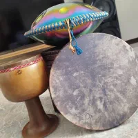 نوازنده حرفه ای ساز تنبک