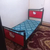 تخت  و کمد