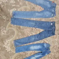 شلوار لی و سیوشرت و لباس رایگان