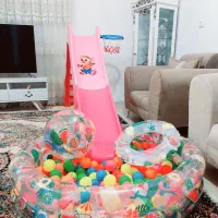 استخر و توپ