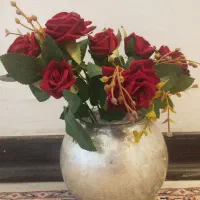 گلدان بدون گل فروشی