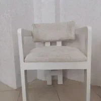 چهار عدد صندلی