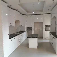 نصب وتعمیرات کابینت. کابینت پیش ساخته و نصب قرنیز