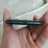 آیفون se 2020