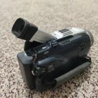 دوربین عکاسی YASHICA  و دوربین فیلمبرداری sony